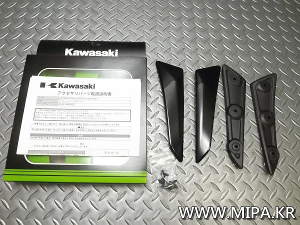 카와사키 KAWASAKI 신품 NINJA250 닌자250  순정옵션 시트백 판넬 35BID:Ae072822000